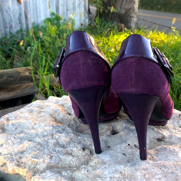 Guess Leather and Suede Peep Toe Purple High Heels size 7 - Picture 4 of 5